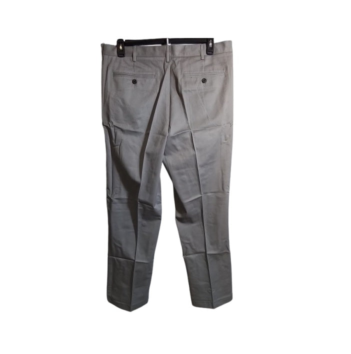 Men's Lands' End Traditional Fit Pleated No Iron Chino Pants 37x31 NWOT