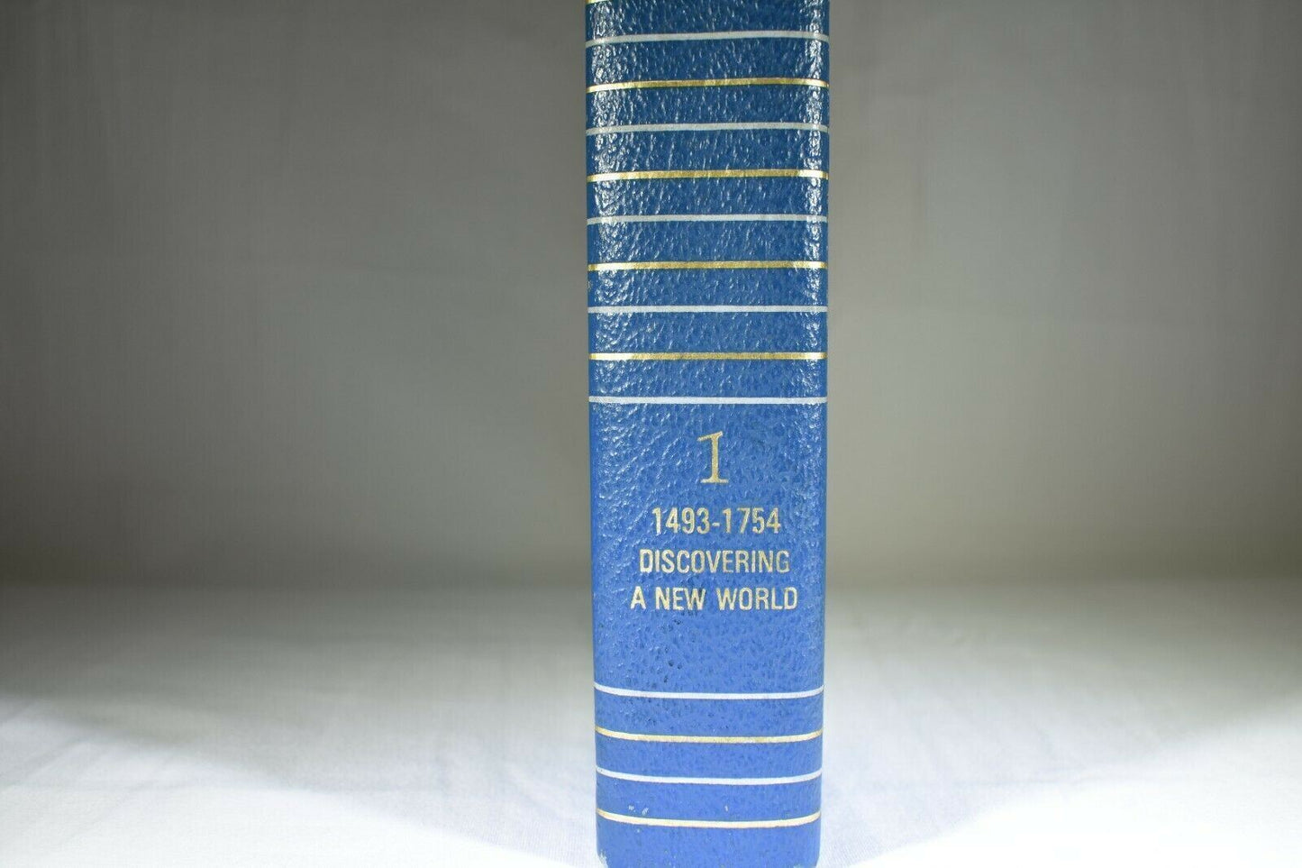The Annals of America Volume 1 1493-1754 Discovering A New World- Used