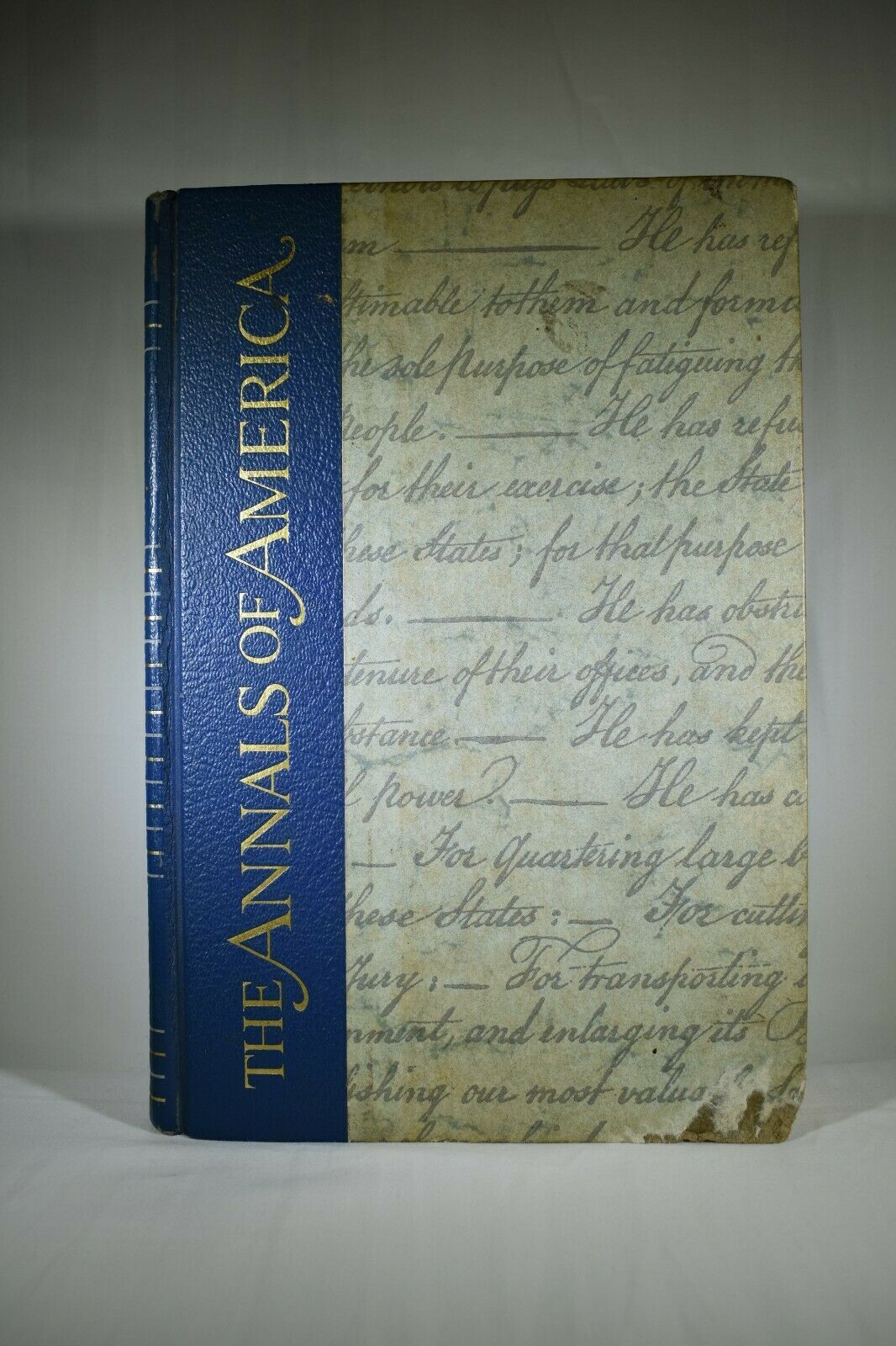 The Annals of America Volume 1 1493-1754 Discovering A New World- Used
