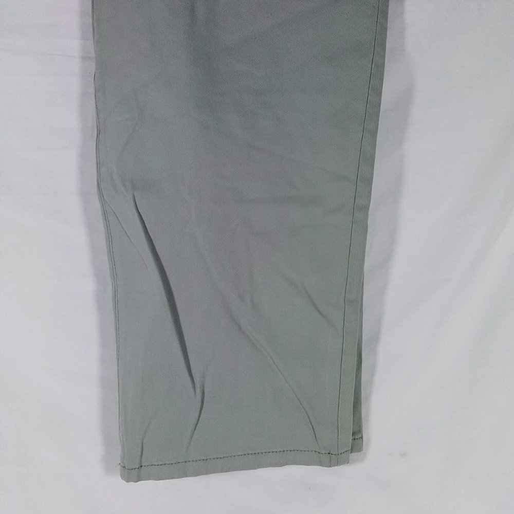 Gloria Vanderbilt Amanda Pull On Capri Pants-Various Sizes-Frosted Glass-NWT