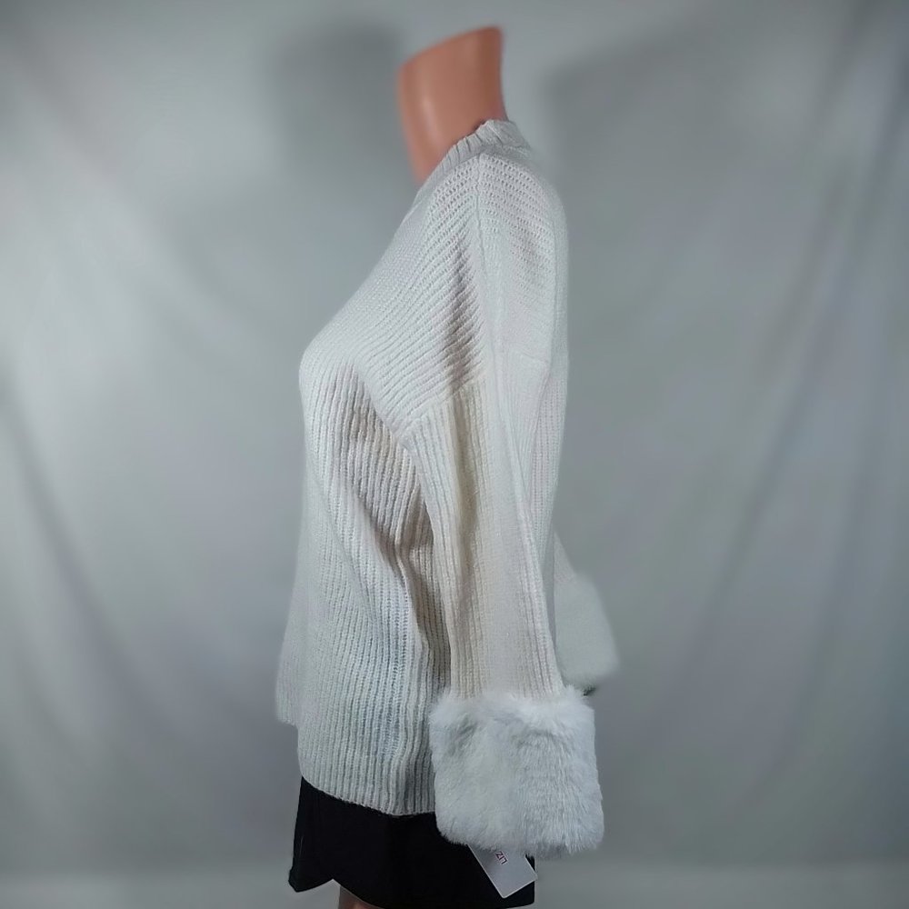 Women's Liz Claiborne Fur Lined Long Sleeve Sweater-Crema-Petite Medium-NWT