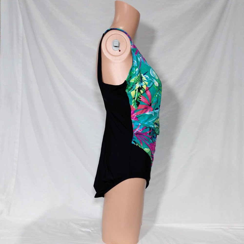 Sonnet Shores Vibrant Vacation One Piece Swimsuit-Various Sizes-New with Tags