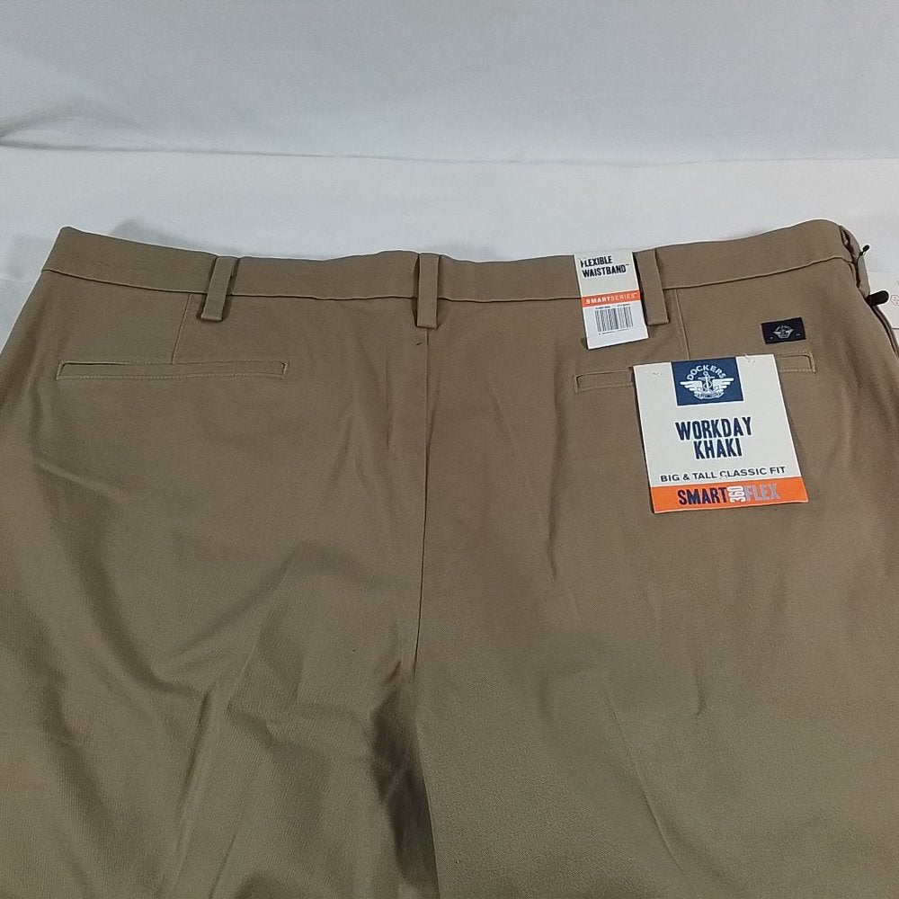Dockers Big & Tall Smart 360 Flex Classic Fit Workday - Khaki - 44x29 - NWT