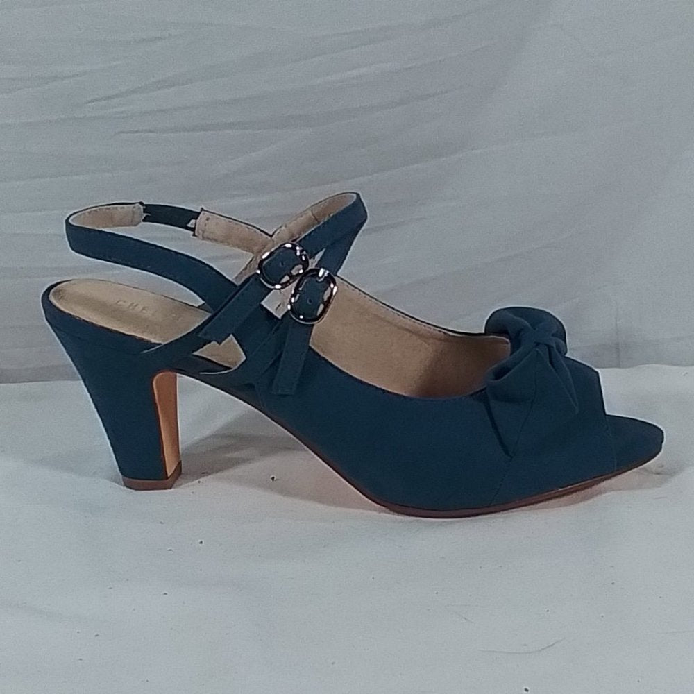 Women's Chelsea Crew Lady Micro Suede Heel Blue Size: 7 - New in Box