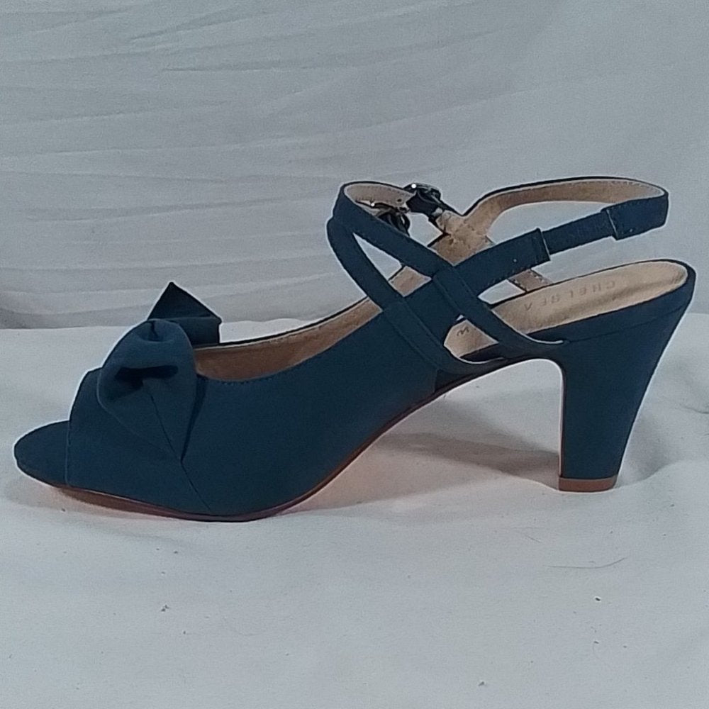 Women's Chelsea Crew Lady Micro Suede Heel Blue Size: 7 - New in Box