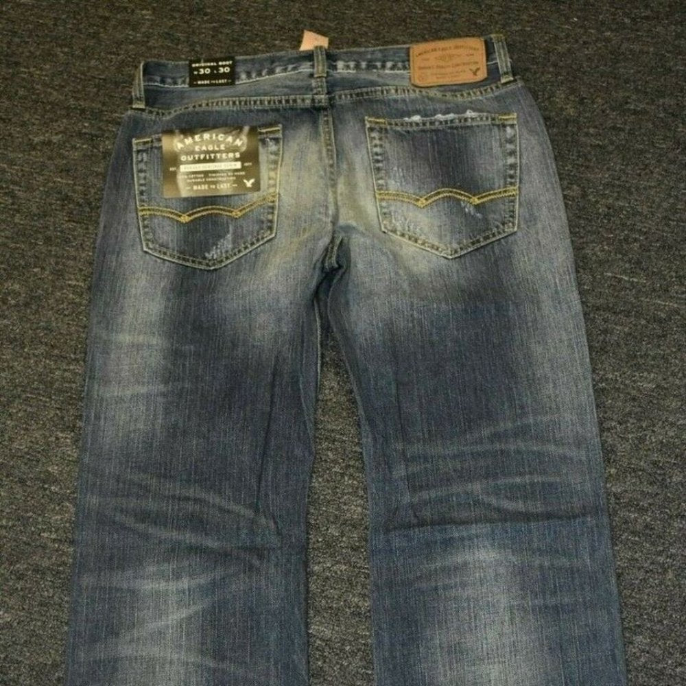 AEO Mens Original Boot Destroyed Jean - Med Wash No. 3690- 30" Inseam - NWT