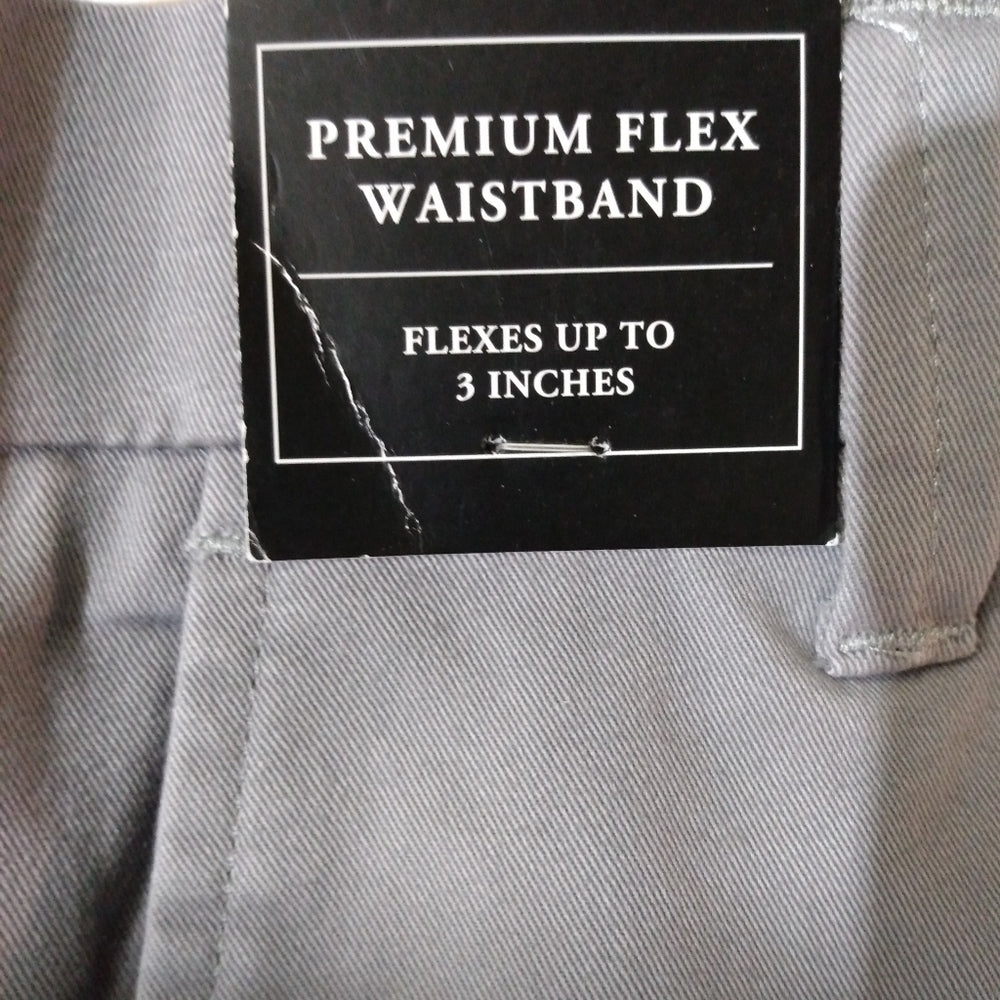 Haggar Luxury Comfort Slim Fit Stretch Casual Stretch - Grey - 34x29 - NWT