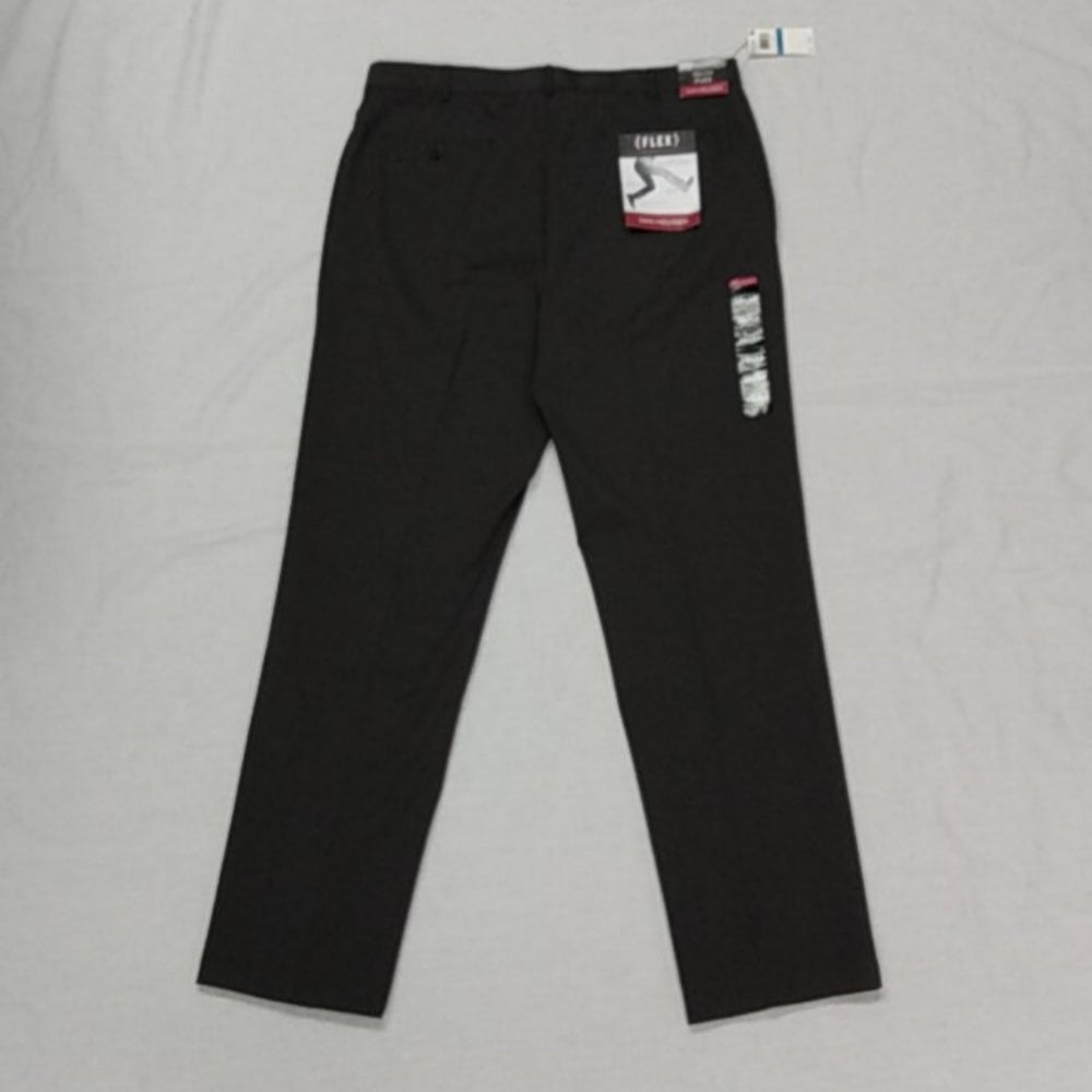 Van Heusen Flex Straight Fit - Eiffel Tower - 33x32 - New with Tags