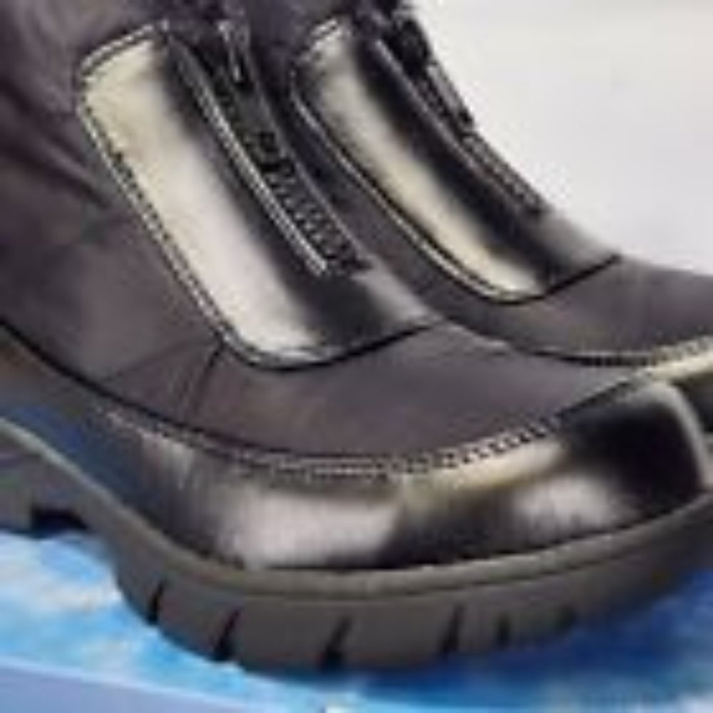 Easy Street Women's Nyky Waterproof Booties - 8.5 Medium - Black - NIB
