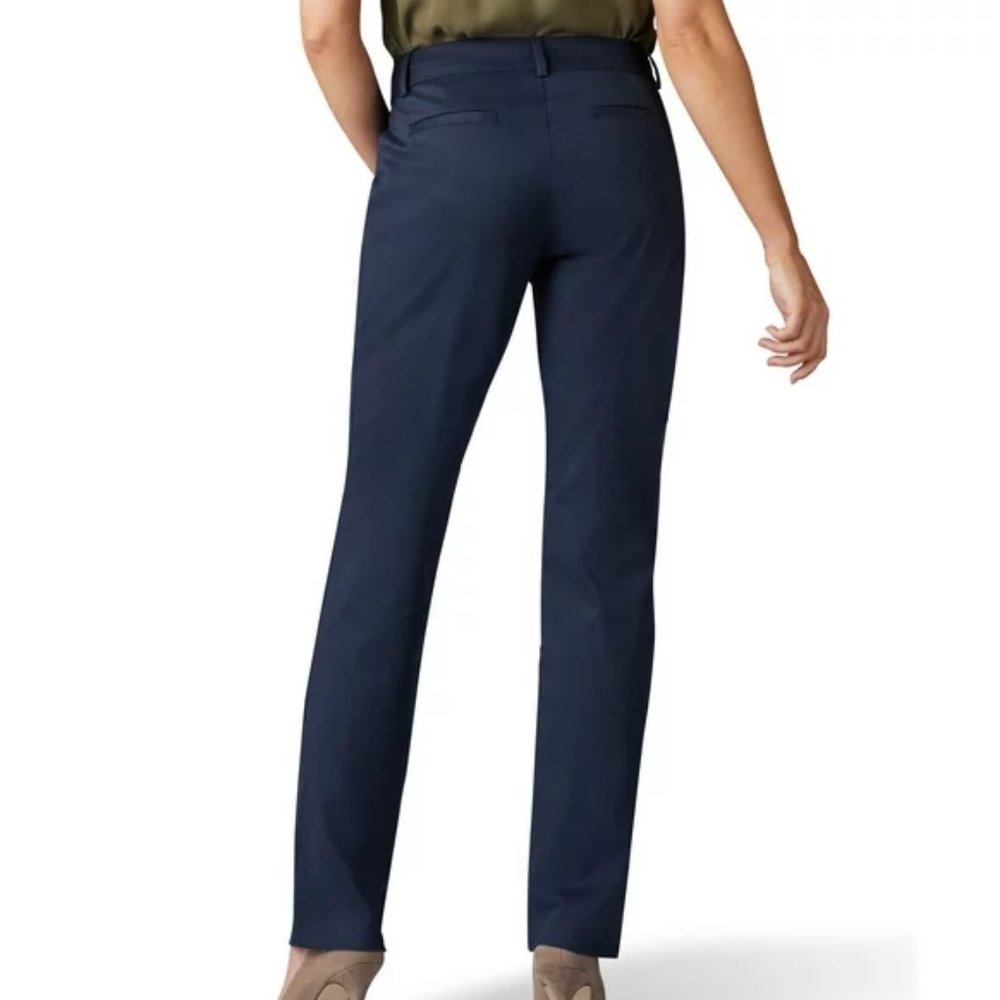 Lee Women’s Straight Leg Wrinkle Resist Stretch Pant - 18 Long - Blue - NWT