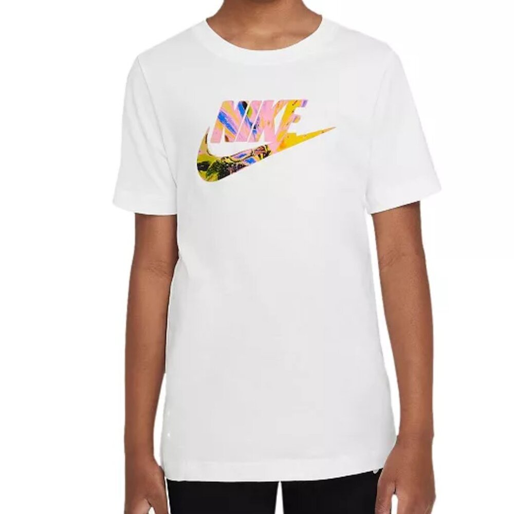 Boy's Nike Sportswear Swoosh Tee - White - Small - NWOT