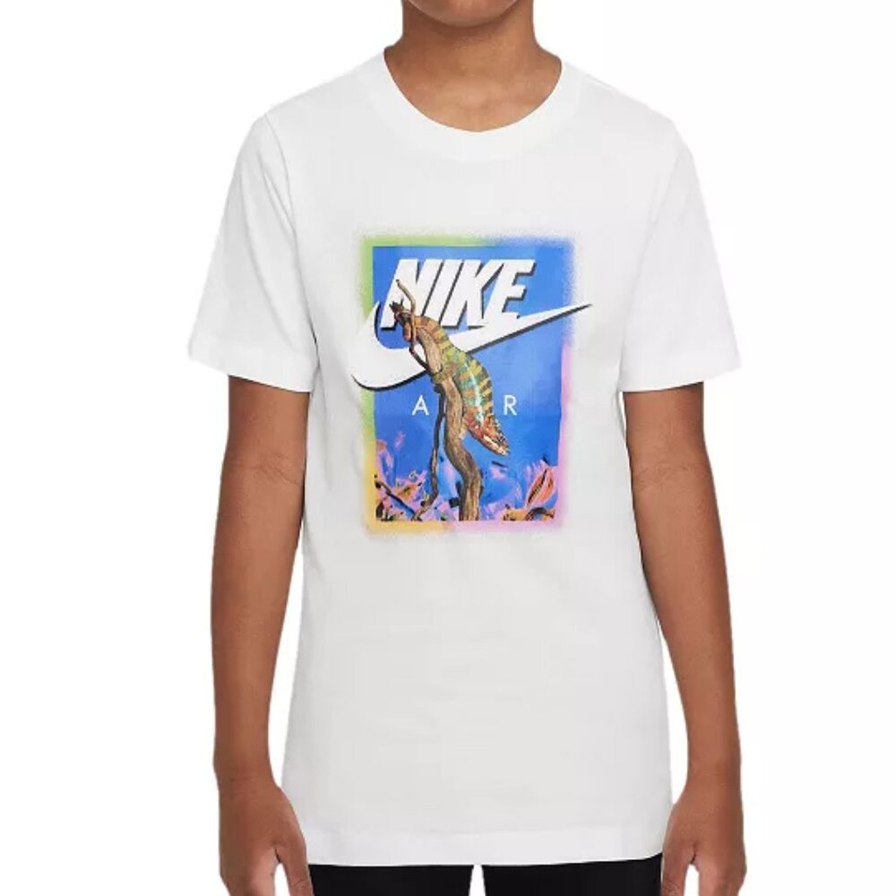 Boy's Nike Sportswear Chameleon Graphic Tee - White - Small - NWOT