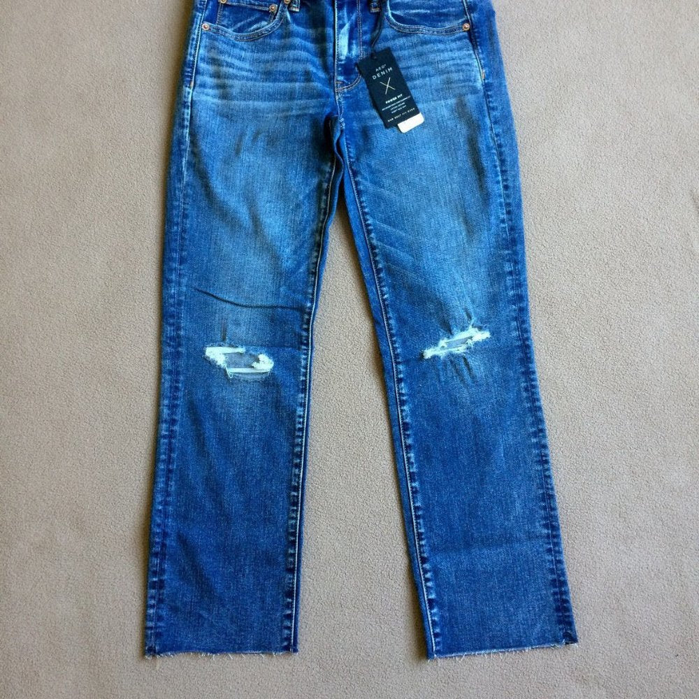 AEO Women's Straight Crop Stretch Jeans