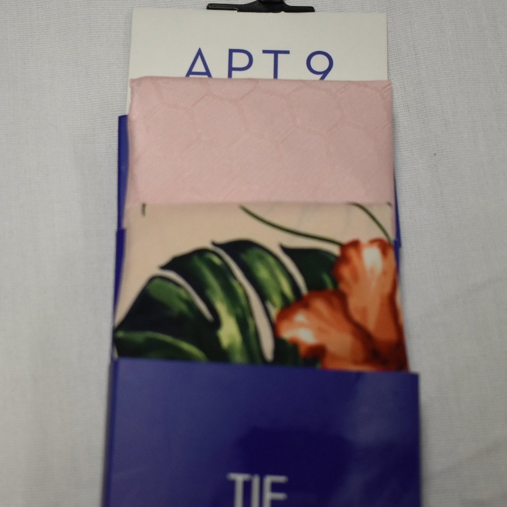 Apt. 9 NWT Mens Tie w/Pocket Square Pink & Print