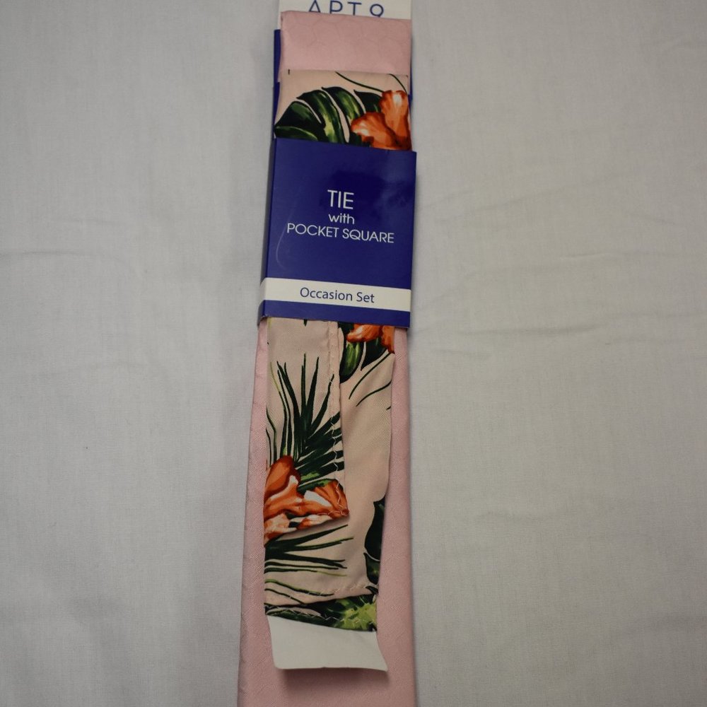 Apt. 9 NWT Mens Tie w/Pocket Square Pink & Print