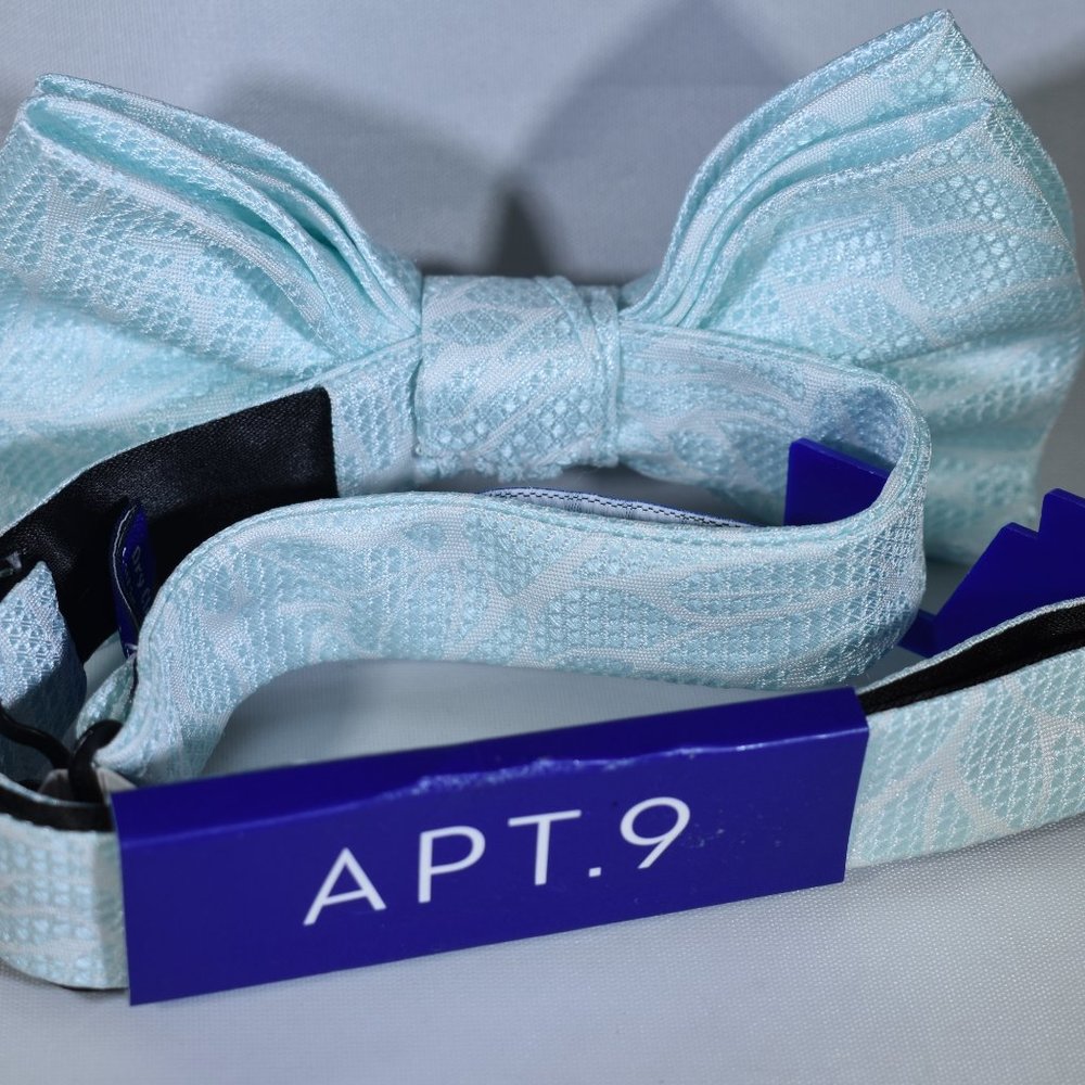Apt. 9 NWT Bow Tie Mint Floral Pattern