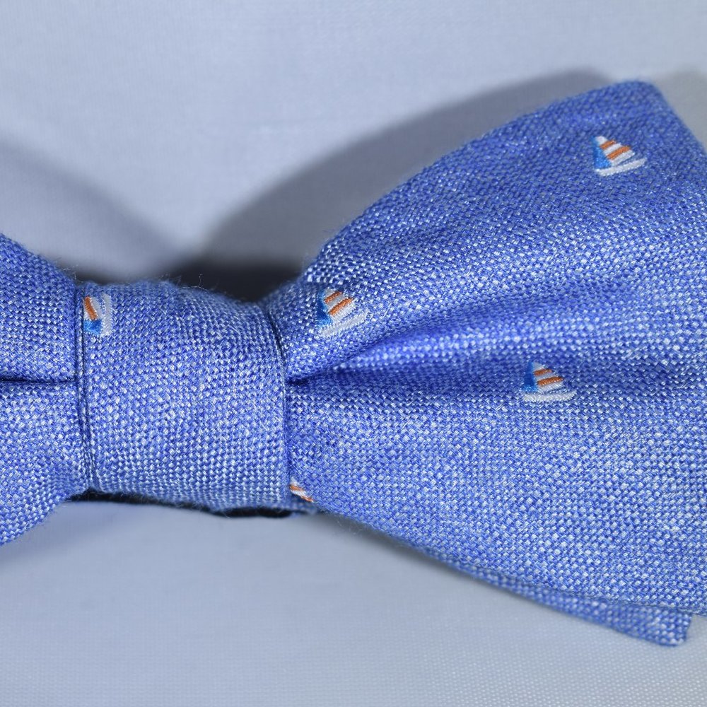 Chaps NWT Bow Tie Chambray & Sailboats