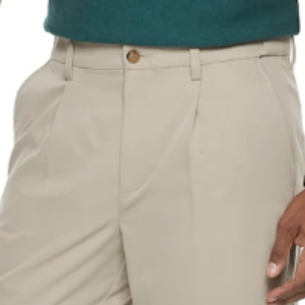 Men's Croft & Barrow Pleated-Front Performance Shorts-Manuscript Beige-NWT