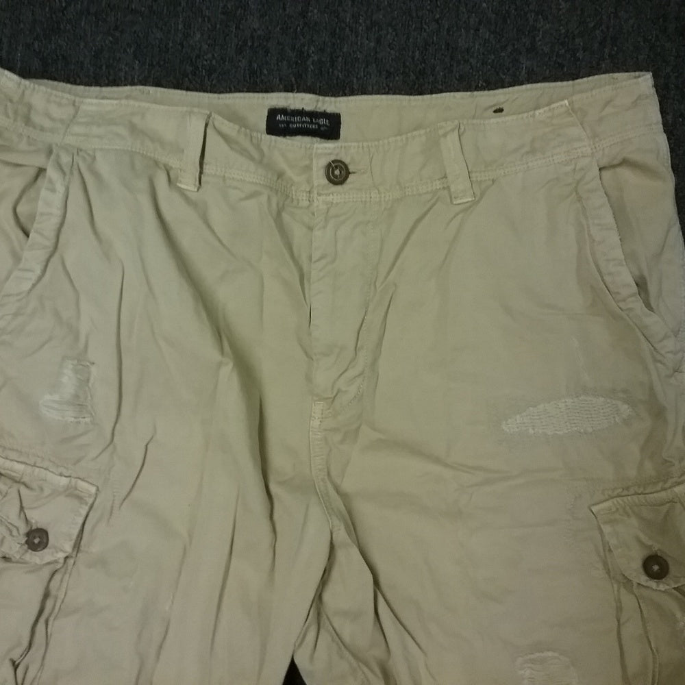 American Eagle Cargo Shorts Tan/Khaki New with Tags