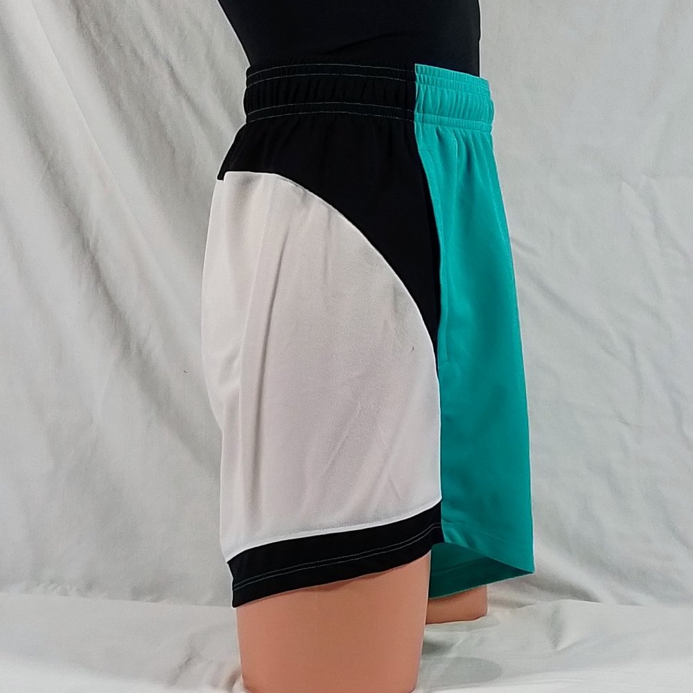 Under Armour Baseline 6.75" Basketball Shorts-Neptune/Black-Various Sizes-NWT