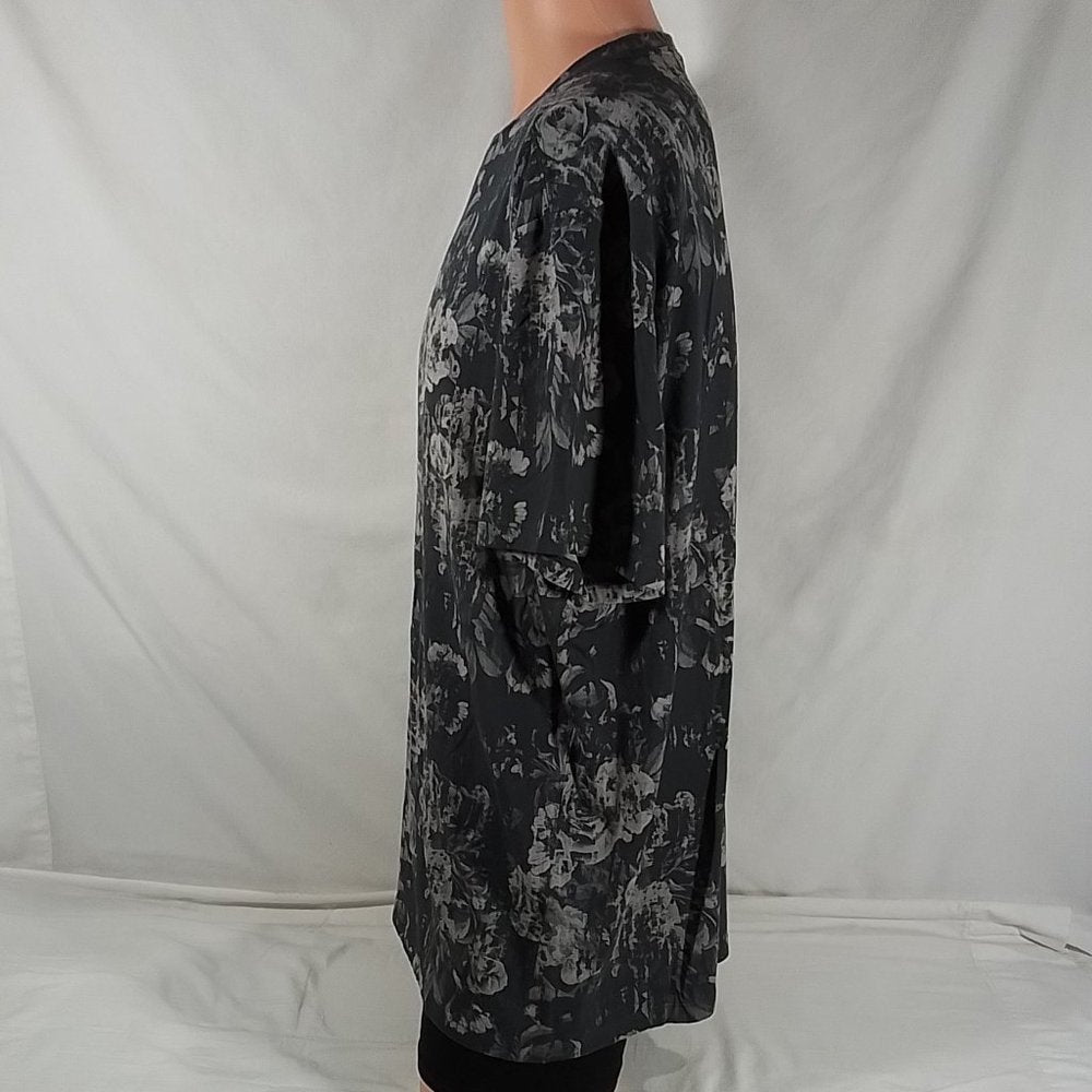 Men's VRST Essential Washed Tee Monochromatic Floral Grey-Various Sizes-NWT