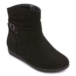 Women's St. John's Bay Kinley Flat Heel Booties - Black - 9 - NIB