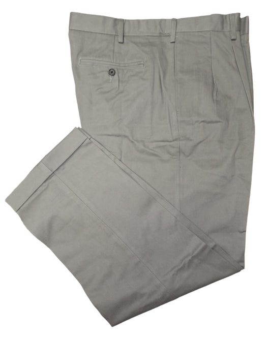 Men's Lands' End Comfort Waist Pleated No Iron Chino Pants 38x31 NWOT