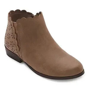 Big Girl's Thereabouts Pima Stacked Heel Booties - Brown - 5 - NIB