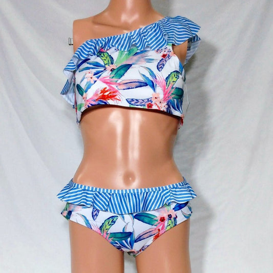 Outdoor Oasis Tropical Print Ruffle Bikini Set-Various Sizes-New with Tags