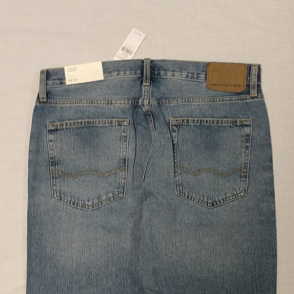 AE Original Straight Jean - Light Vintage No. 4586 - 36 Inseam - NWT