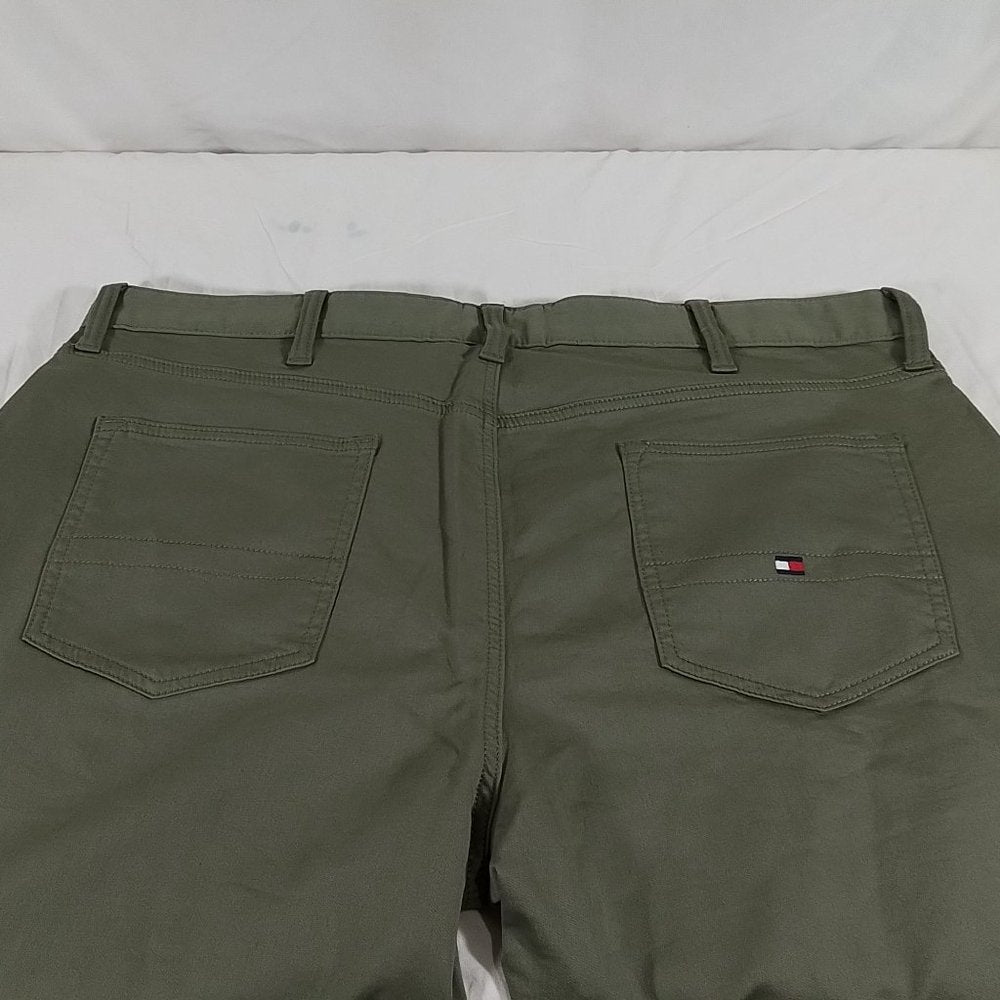 Tommy Hilfiger BK Travel Pant - Deep Lichen Green - Inseam 30 - NWOT