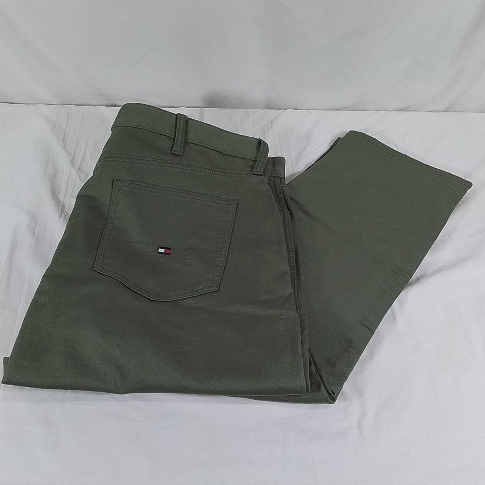 Tommy Hilfiger BK Travel Pant - Deep Lichen Green - Inseam 30 - NWOT