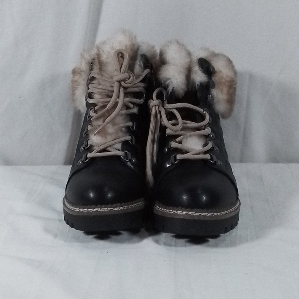 Women's Scoop Quilted Hiker Boots with Faux Fur Trim - Black - 7 - NWT