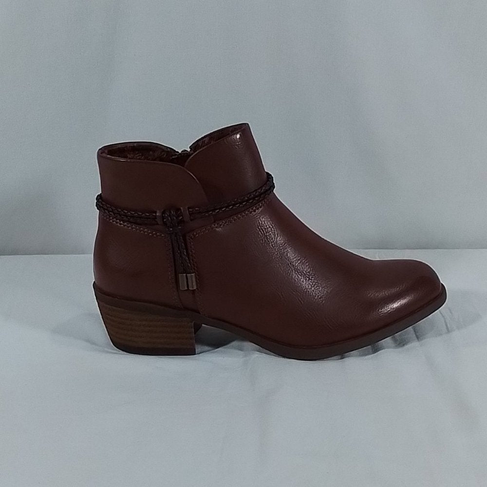 Women's BOC Lindsay Stacked Heel Bootie - Brown - 8 - NIB