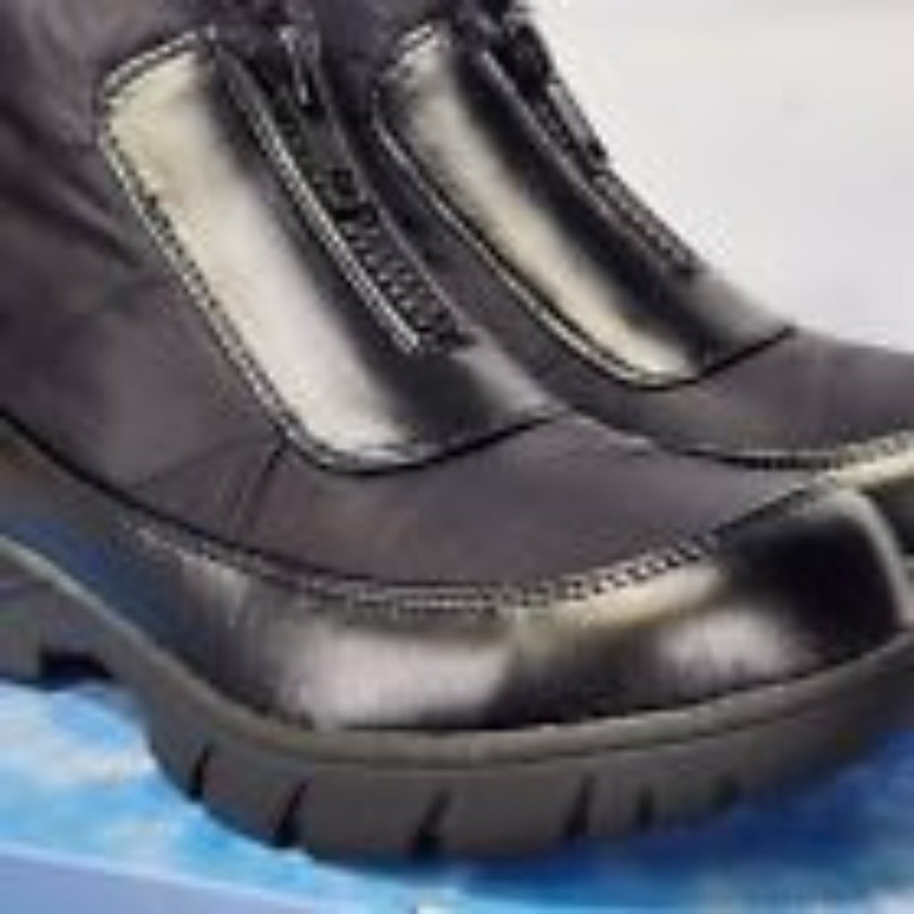 Easy Street Women's Nyky Waterproof Booties -  8.5 Medium - Black - NIB