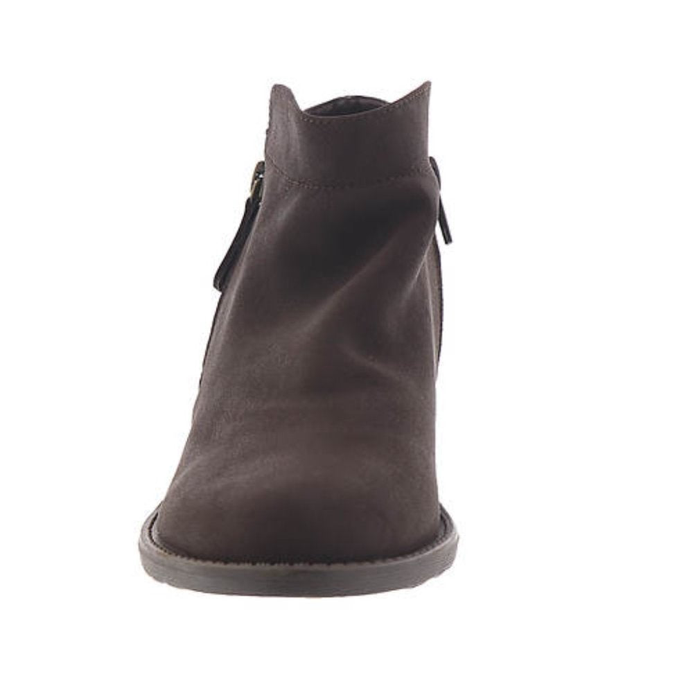 Easy Street Women's Gusto Booties - 12 M - Brown Matte - NIB