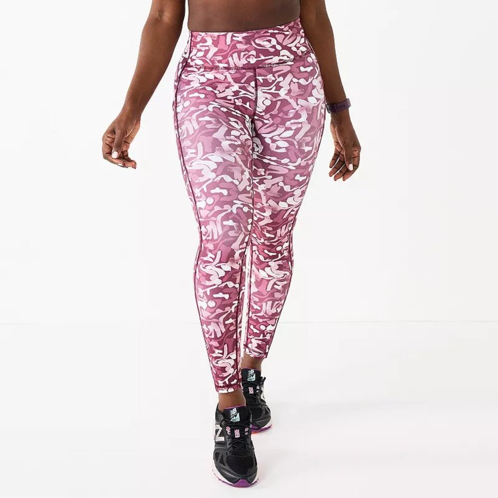 Women's Tek Gear Ultrastretch High Rise 7/8 Legging - Wine Shapes Print - M -NWT