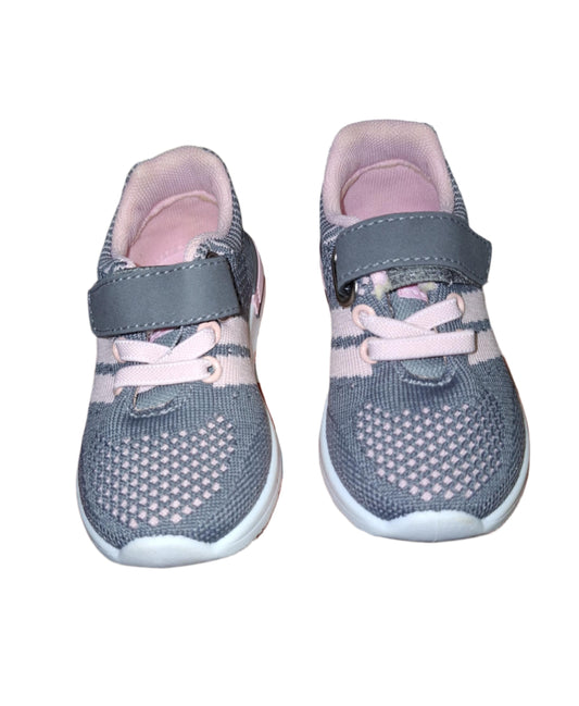 Oomphies Girls' Wynn Sneakers 6T Grey/Pink Lightly Worn