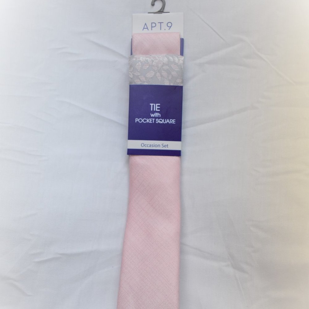 Apt. 9 NWT Mens Tie W/Pocket Square Pink/Grey