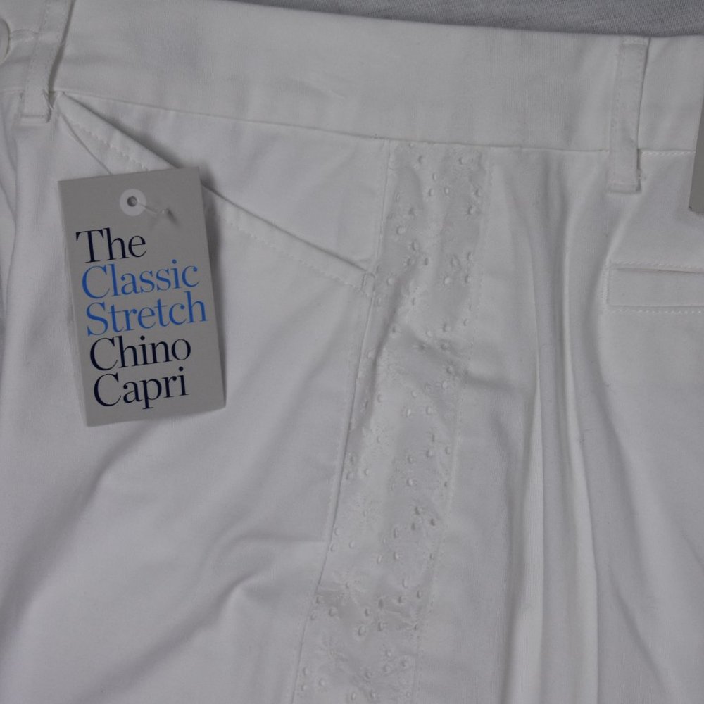 Croft & Barrow Stretch Mid Rise Capri-Bright White-New with Tags