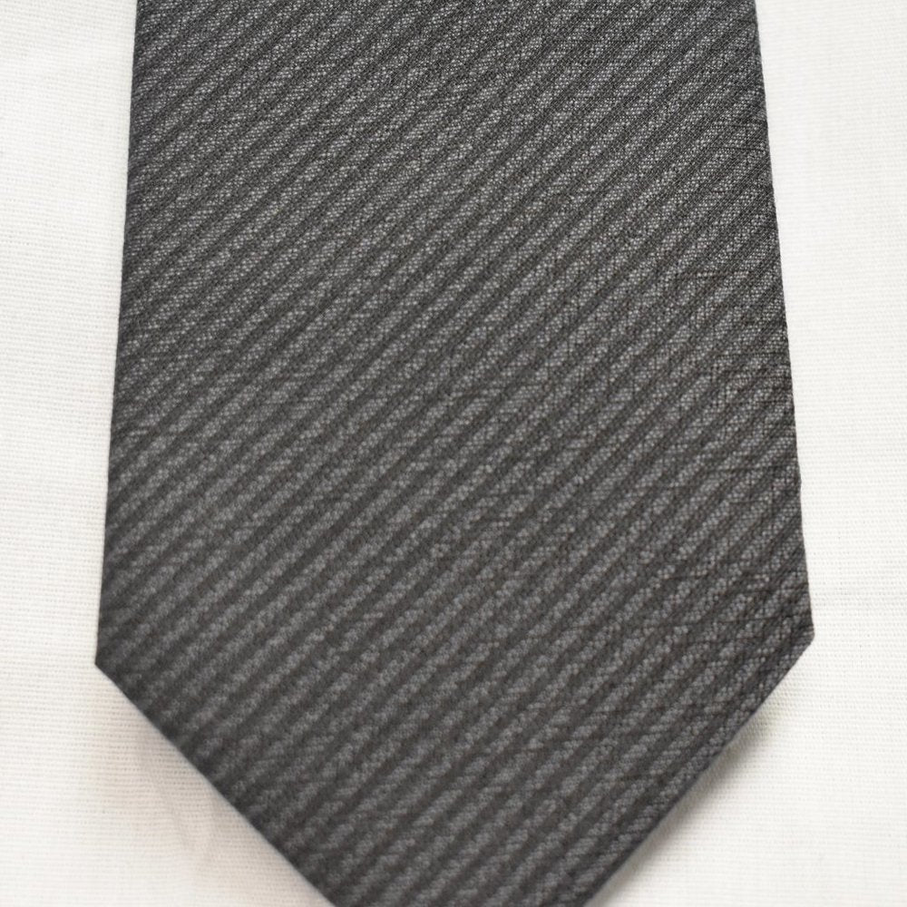 Geoffrey Beene NWT Mens Tie Black/Gry Stripe