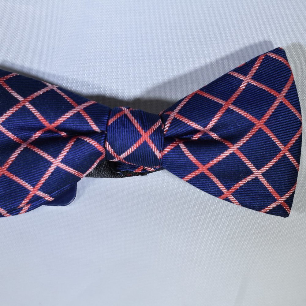 Chaps NWT Bow Tie Navy Blue Red Grid