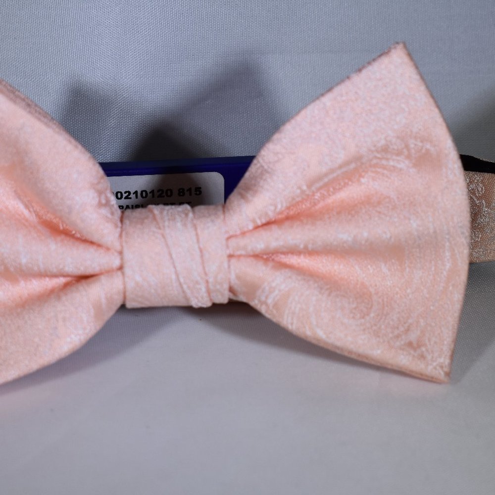 Apt. 9 NWT Bow Tie Peach Paisley