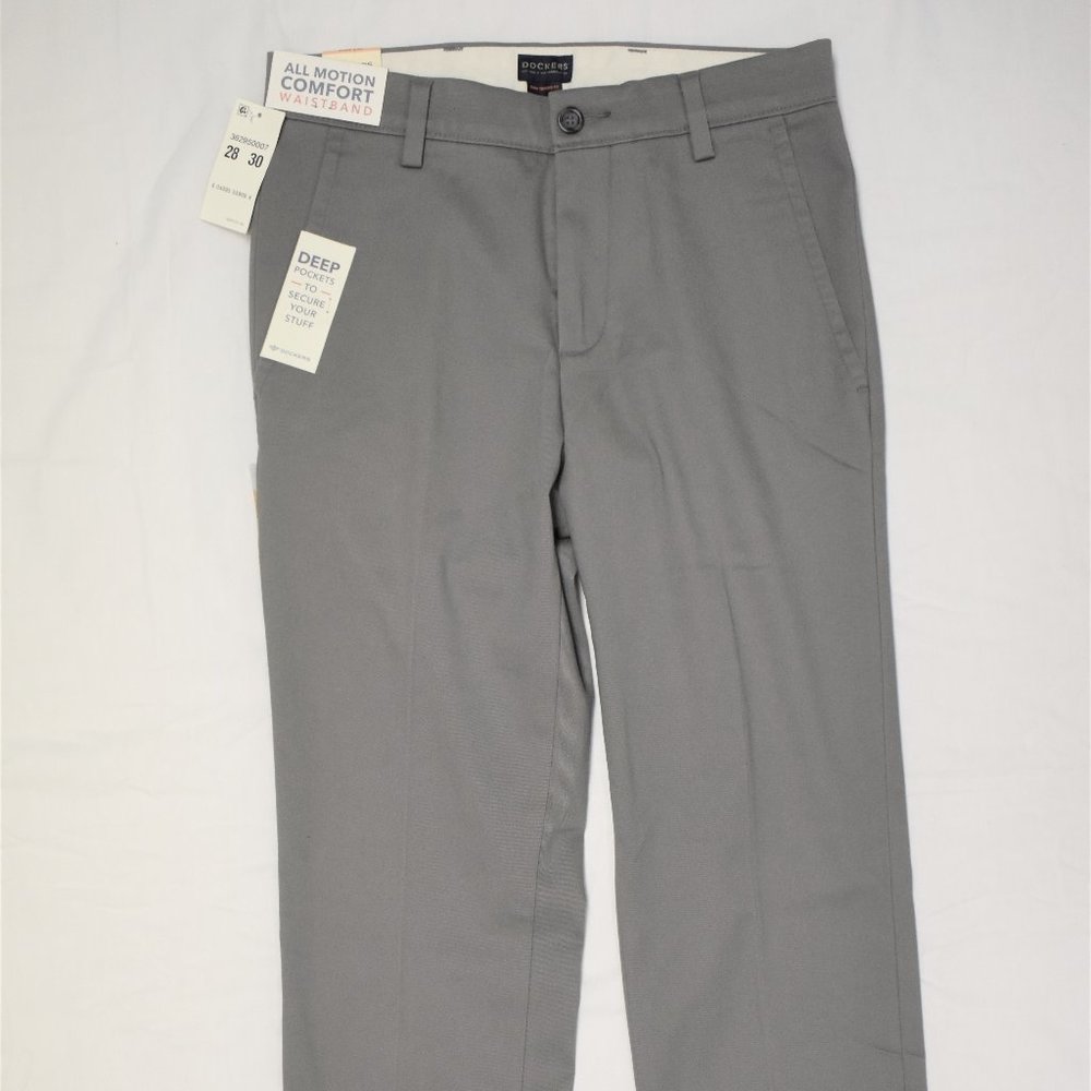 Docker’s Easy Slim Tapered Fit Khaki - Grey - 28x30 - New with Tags