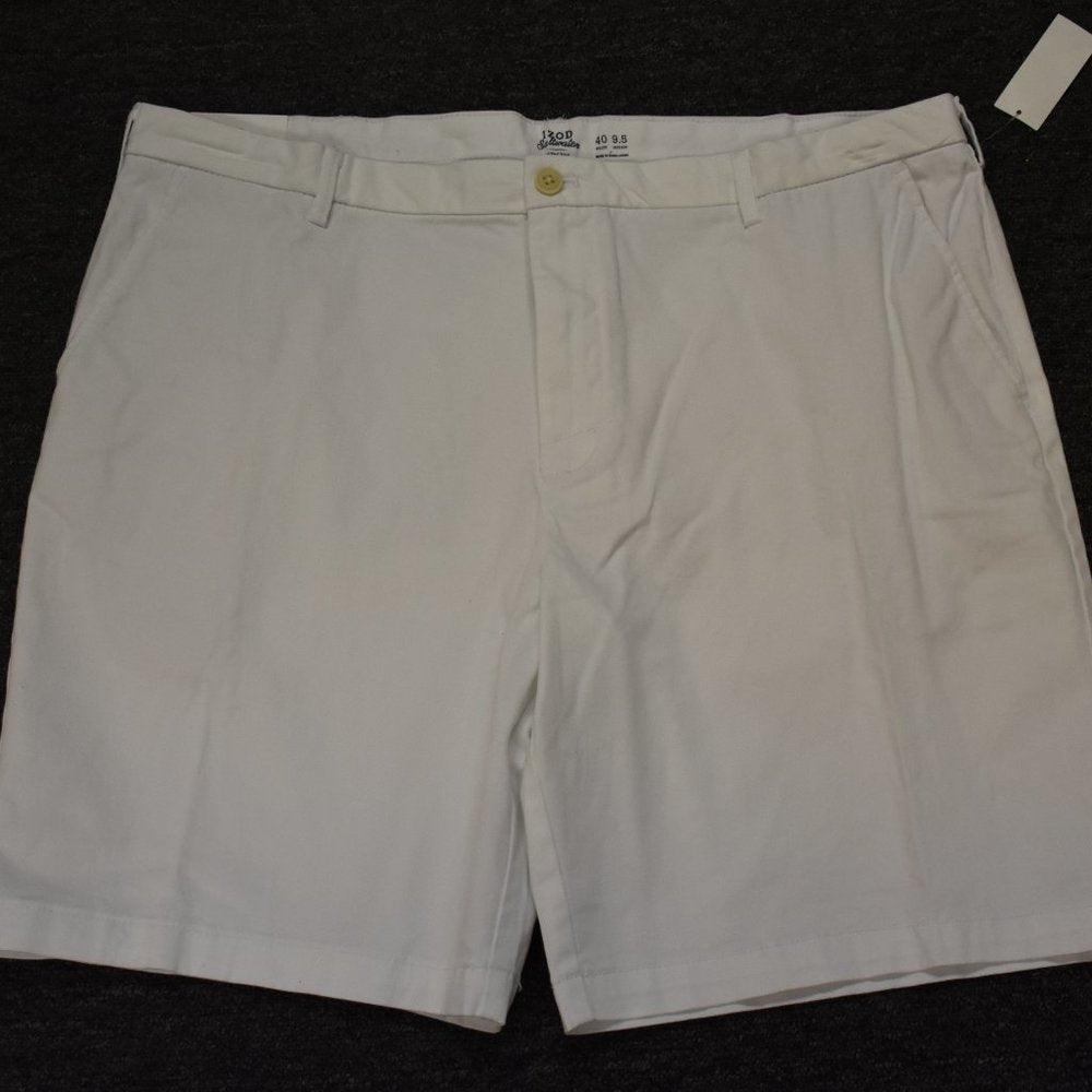 Izod Saltwater Relaxed Classics Stretch  9.5" Inseam White NWT