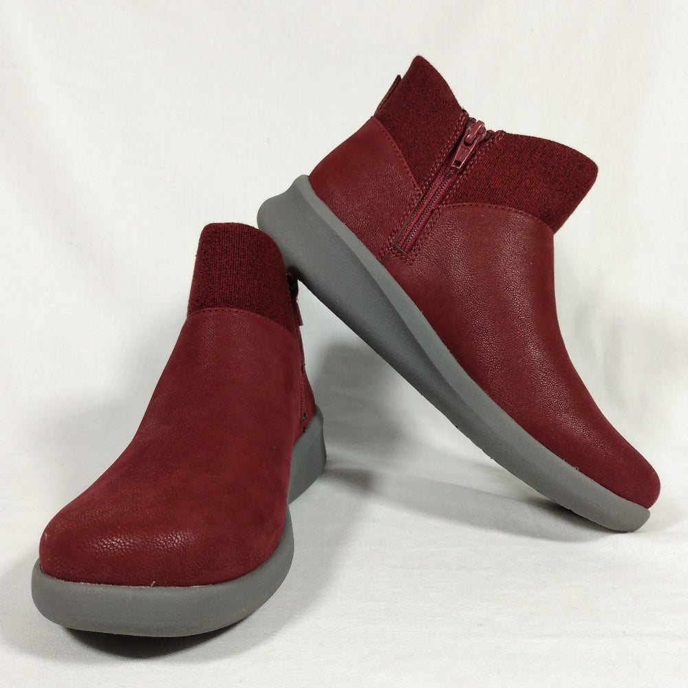 Clarks Cloudstepper Sillian 2.0 Dusk Maroon Bootie NIB