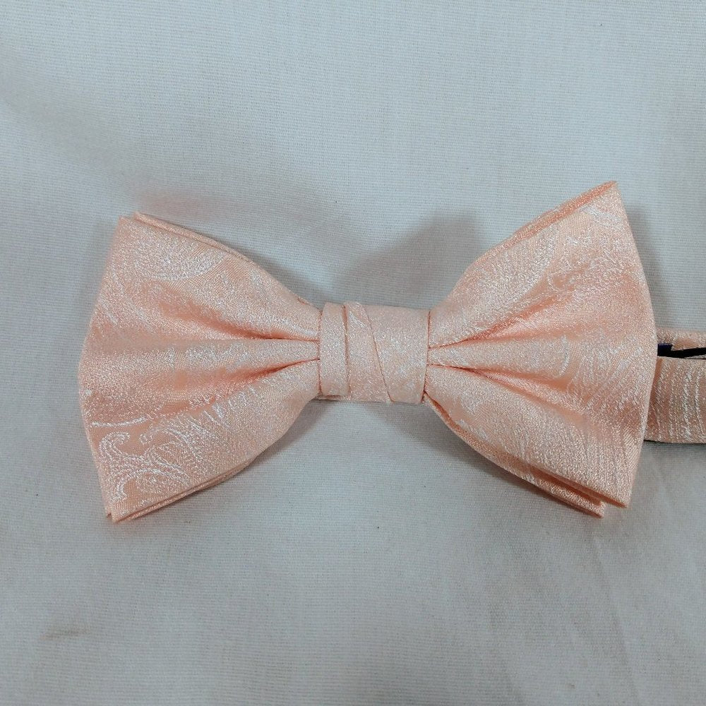 Apt. 9 NWT Bow Tie Peach Paisley