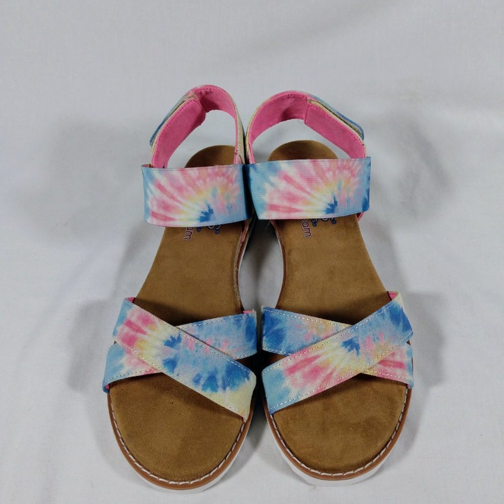 Bob's by Skechers  Desert Kiss-Sweet Seasons Tie dye Sandal Women's 6.5