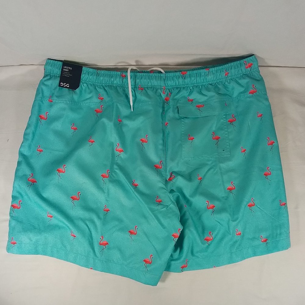 Men's 6 Inch Inseam Rec Shorts-Clean Sky Flamingos-Size 2XL-Drawstring-NWT