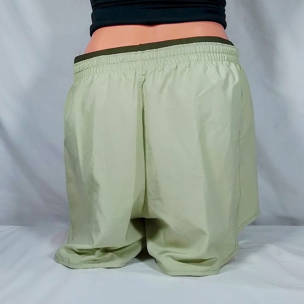 Women's Nike Tempo Luxe Running Shorts-Olive Aura/Medium Olive-Various Sizes-NWT